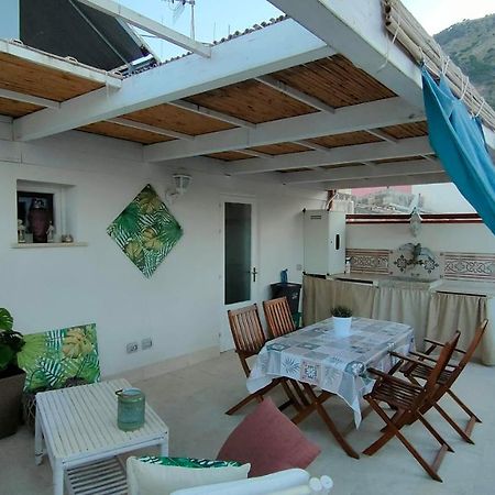 Casa Vacanze Gloria กัสเตลลัมมาเร เดล โกลโฟ ภายนอก รูปภาพ