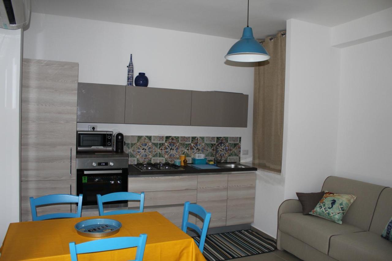 Casa Vacanze Gloria กัสเตลลัมมาเร เดล โกลโฟ ภายนอก รูปภาพ