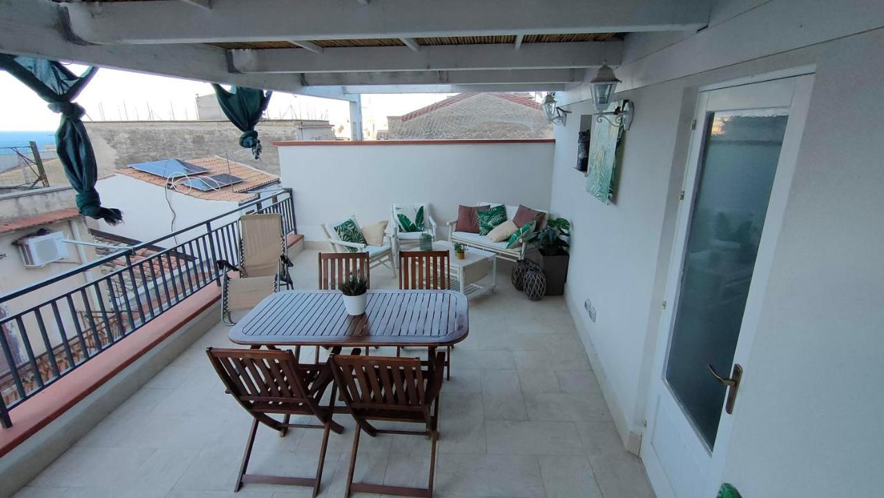 Casa Vacanze Gloria กัสเตลลัมมาเร เดล โกลโฟ ภายนอก รูปภาพ